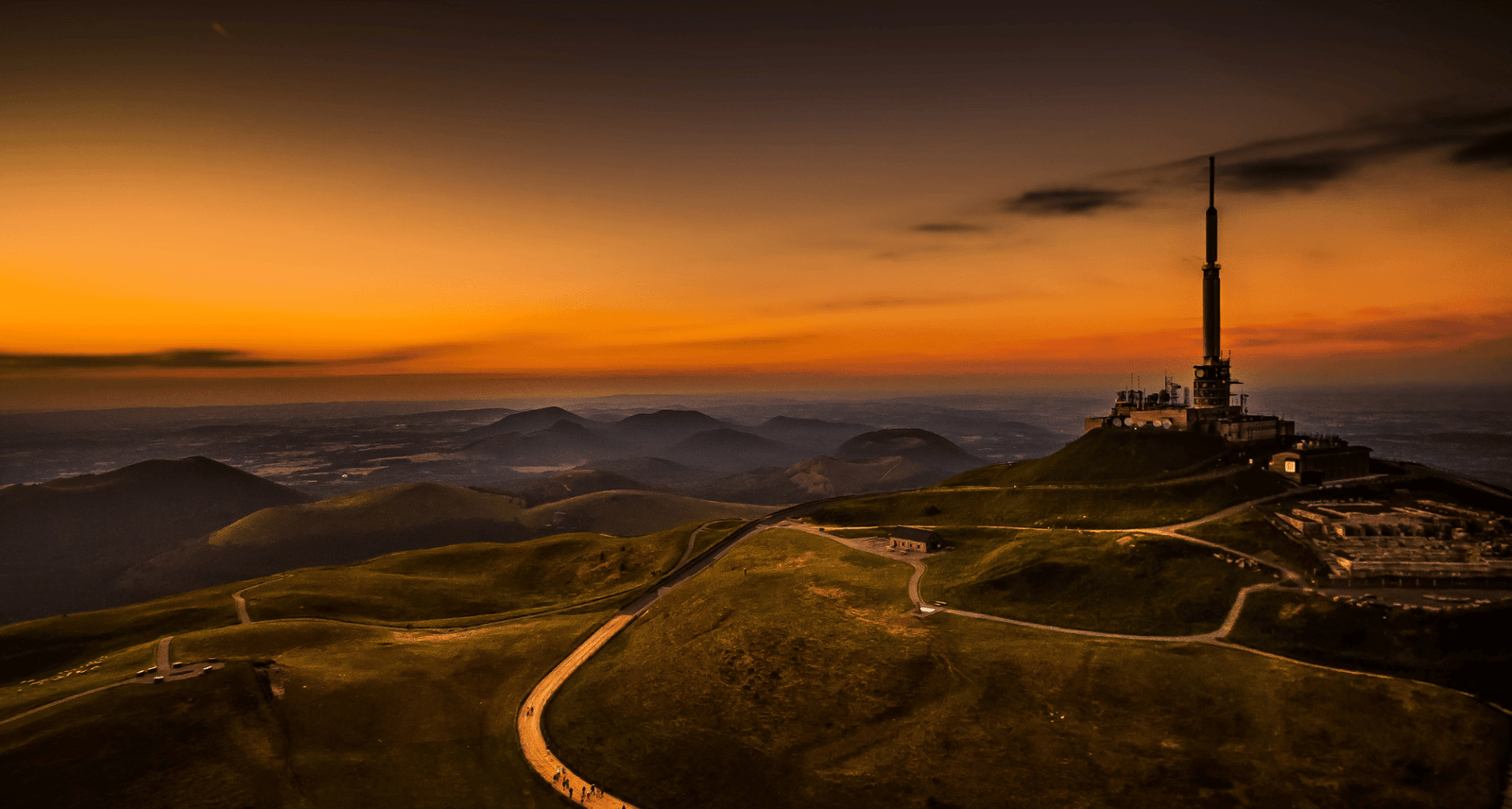 Montée du puy de dome lors d'un séjour en Auvergne